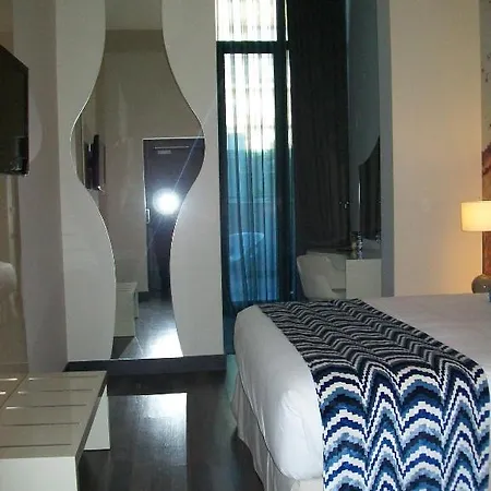 Indigo - Plaza Catalunya 4sup By Ihg ברצלונה